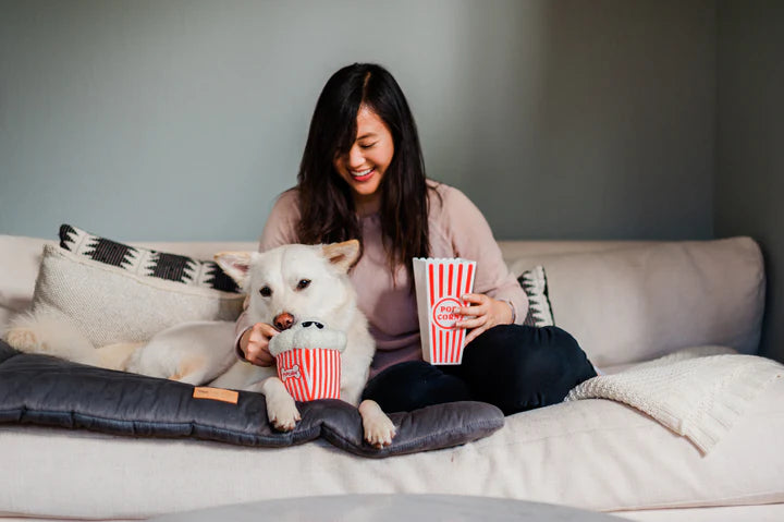 Decomposable Pop Corn Game